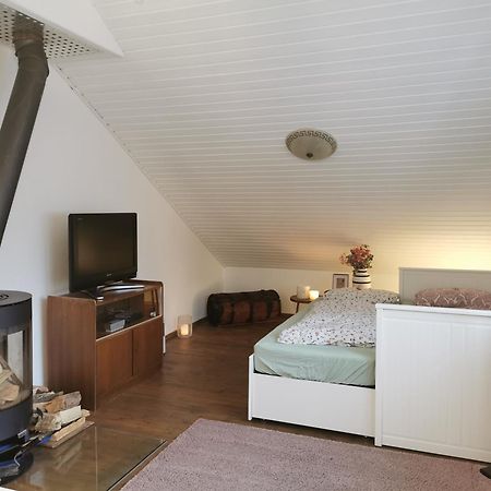 Wohnung In Idyllischem Oertchen Meschede Buitenkant foto